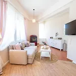Gretl Apartment *